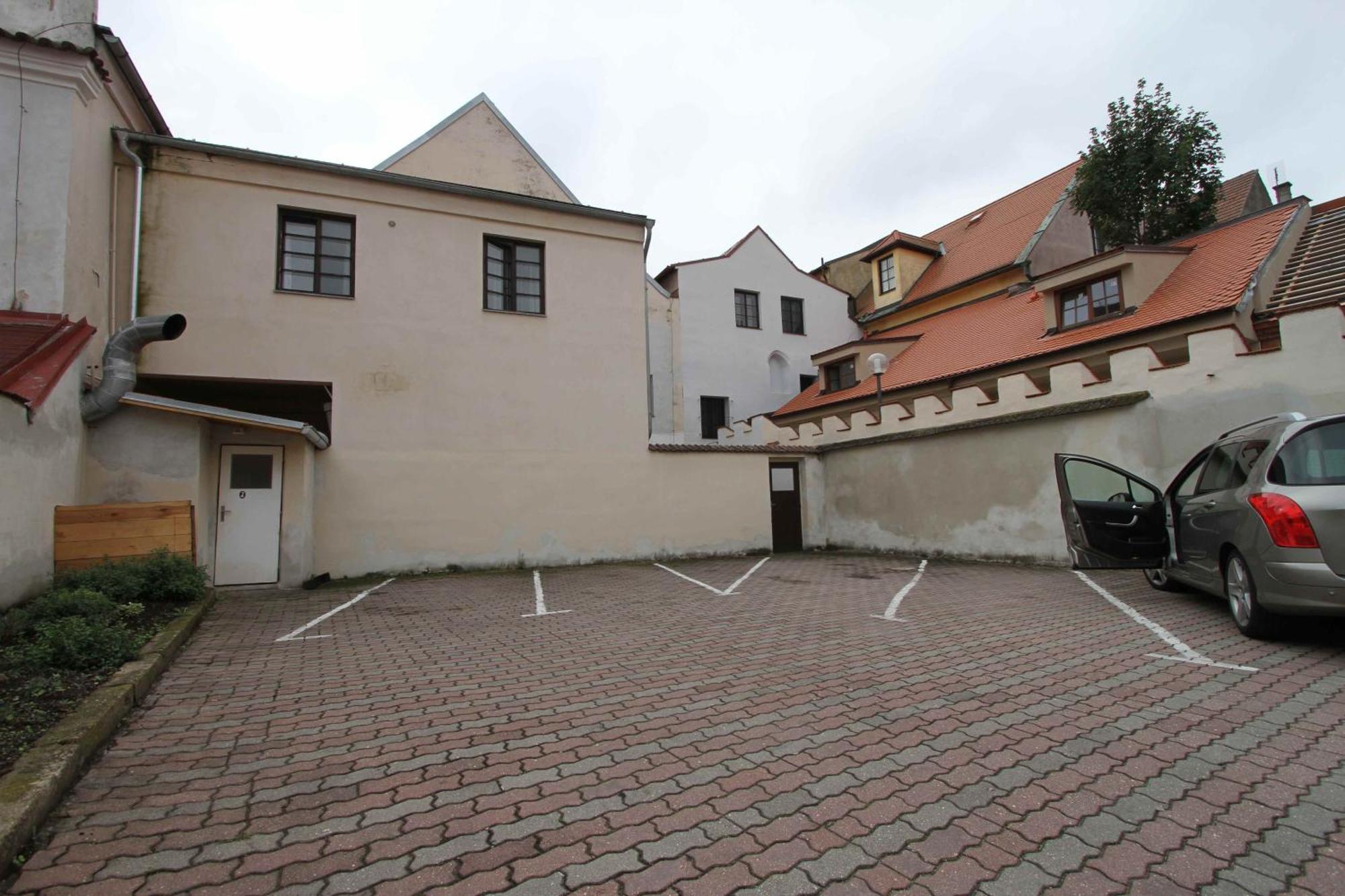 Hotel Bily Konicek Třeboň المظهر الخارجي الصورة