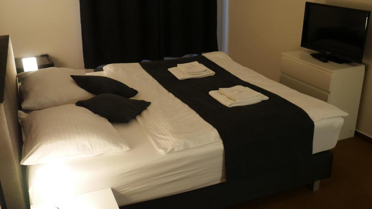 Hotel Bily Konicek Třeboň المظهر الخارجي الصورة